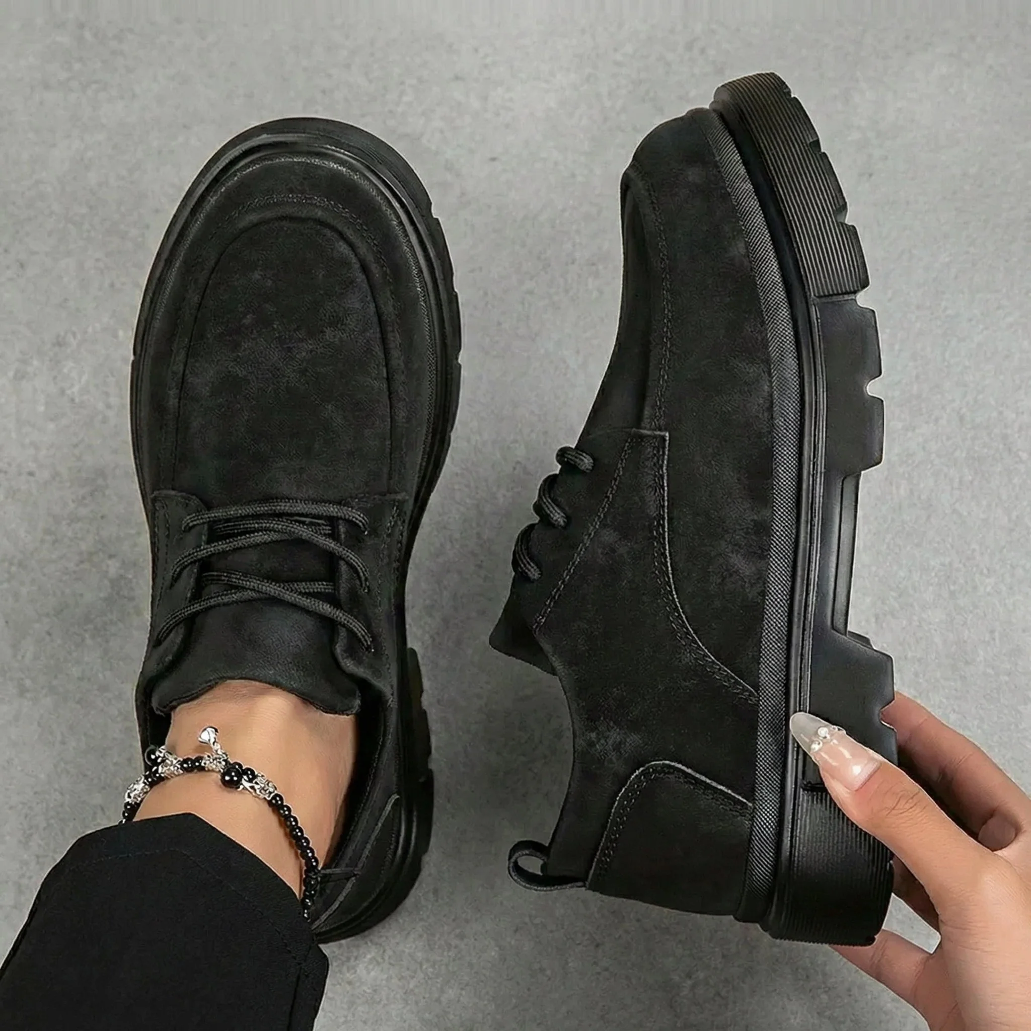 Sneakers Noir Daim Tres Confortable - Femme - Image 3