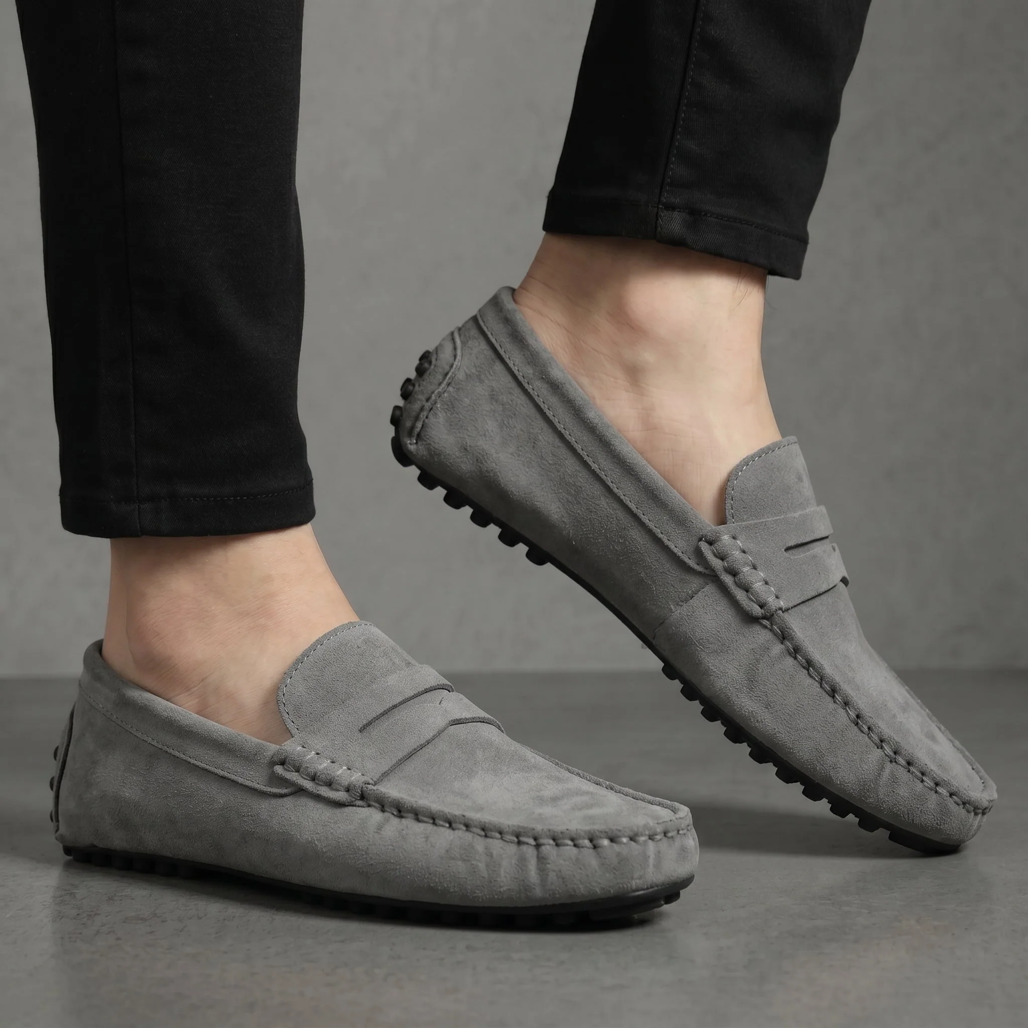 Mocassin Daim Gris Tres Confortable  - Pour Hommes - Image 2