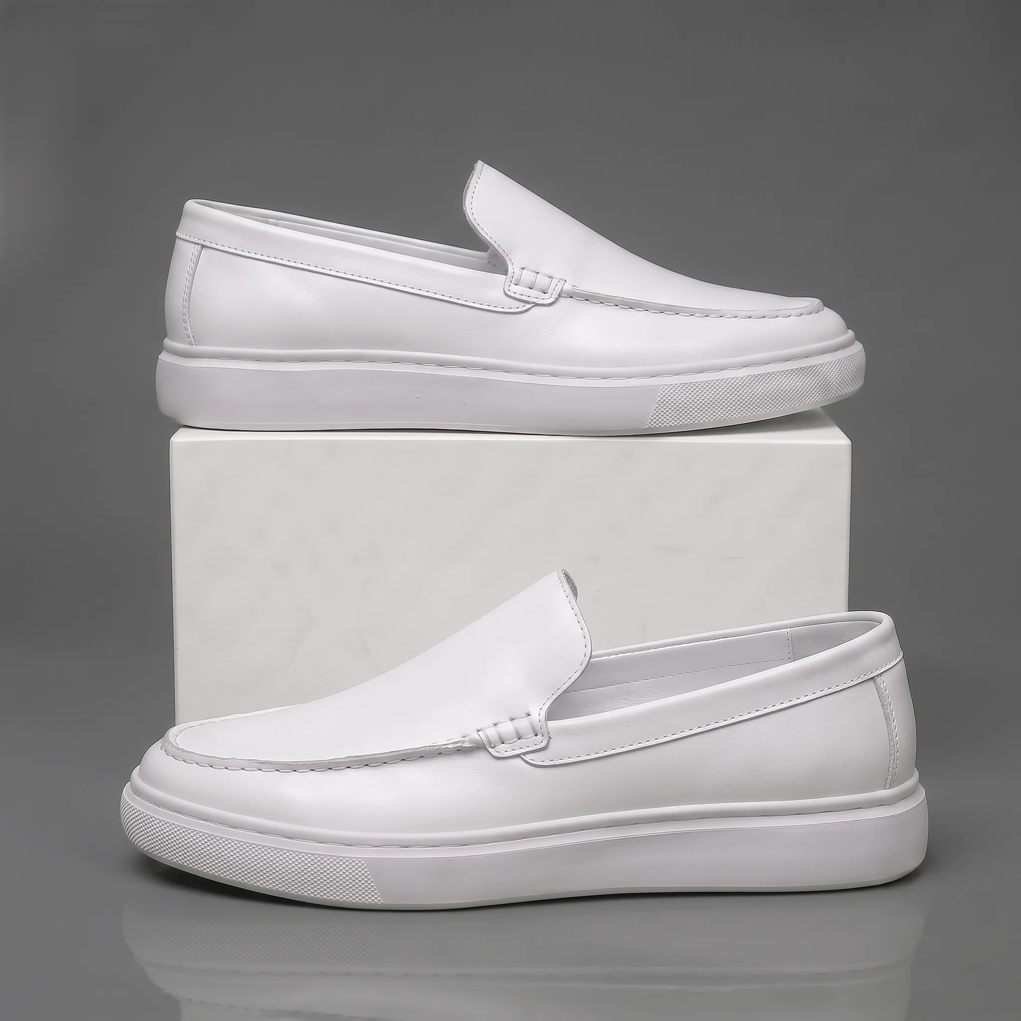 Mocassins Cuir Blanc - Tres Confortable - Image 3