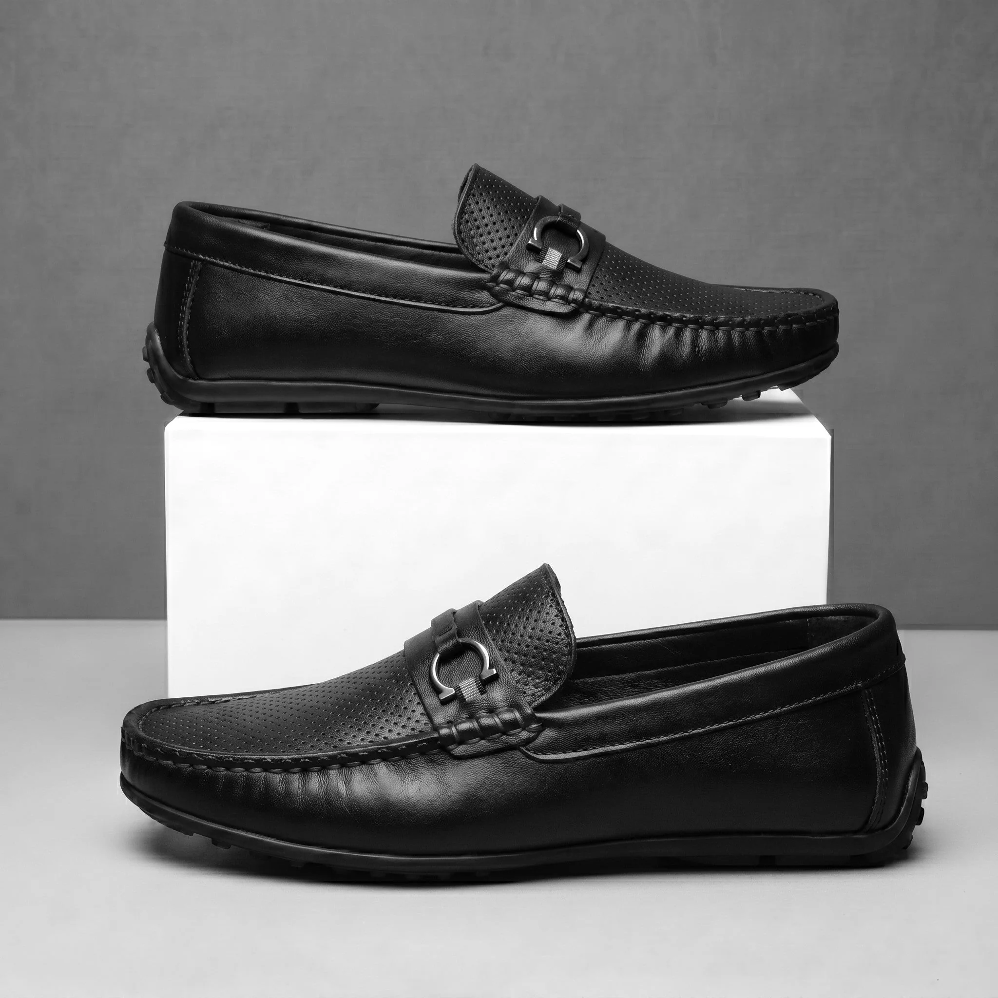Mocassin Cuir Noir de Luxe Tres Confortable - Image 3