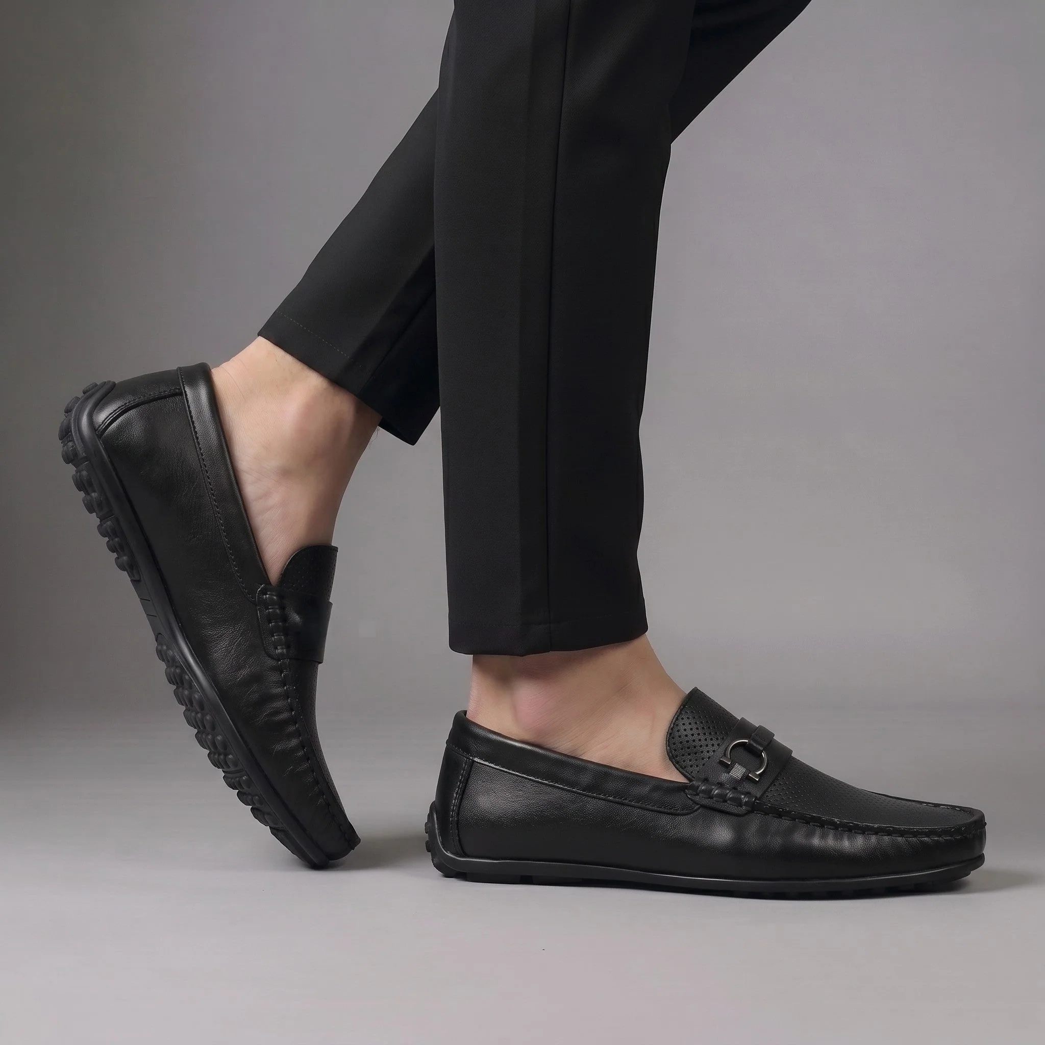 Mocassin Cuir Noir de Luxe Tres Confortable - Image 5