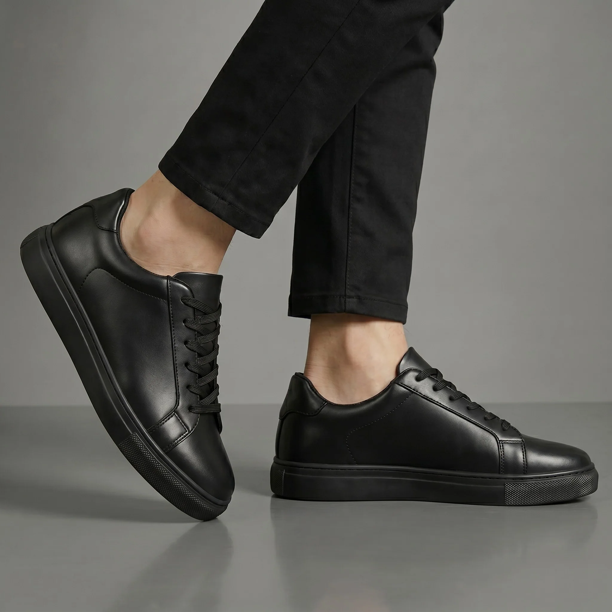 Sneakers Noir en Cuir - Tres Confortable - Image 2