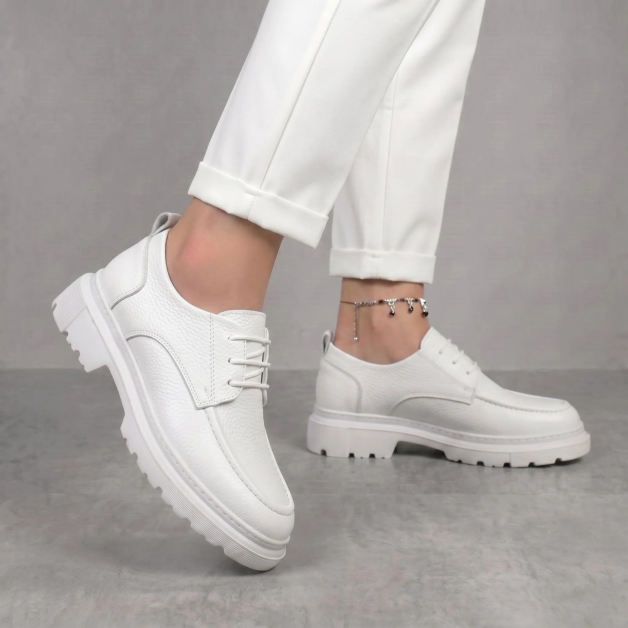Chaussure Blanc en Cuir Tres Confortable - Femme - Image 2