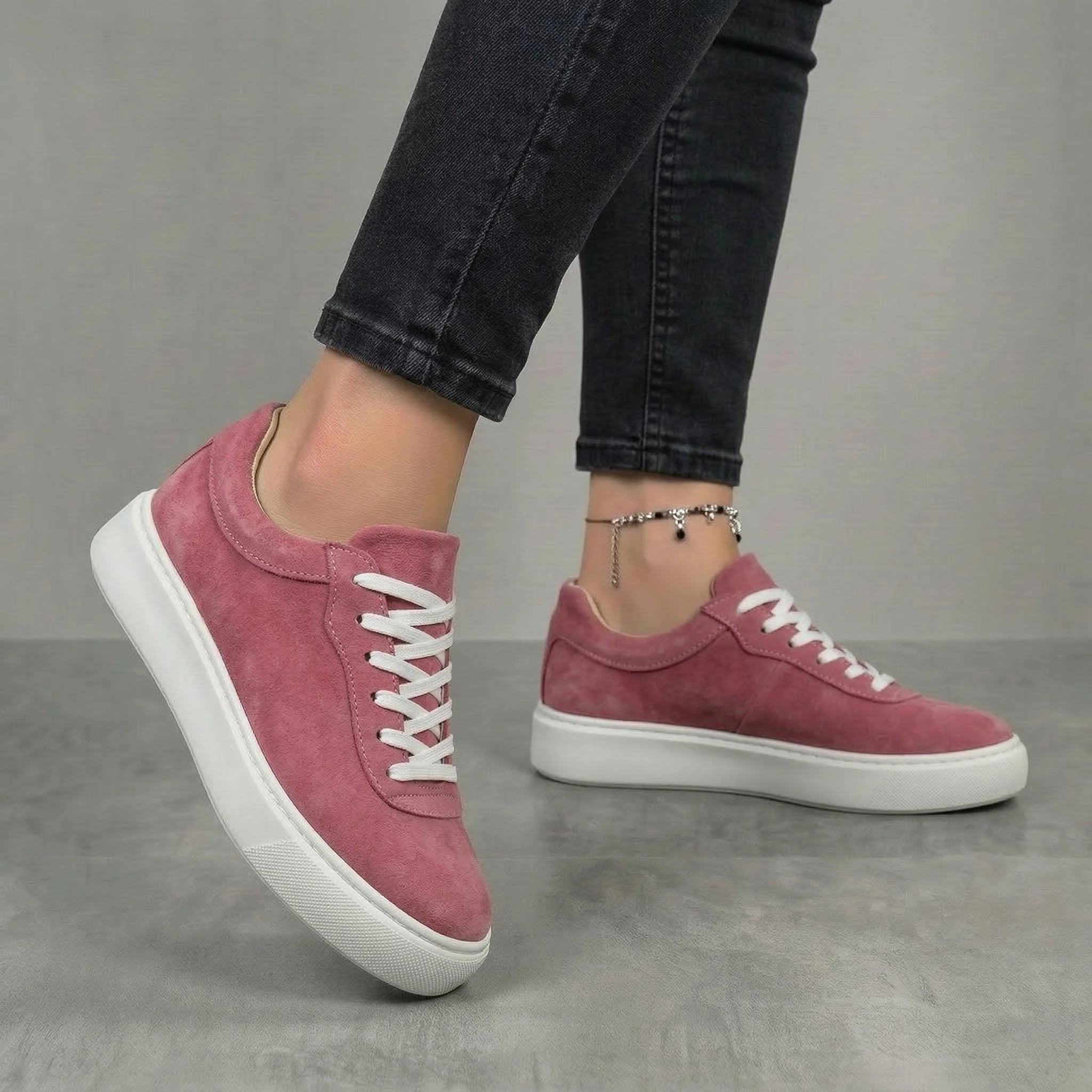 Sneakers Rose en Daim  Tres Confortable - Femme - Image 3