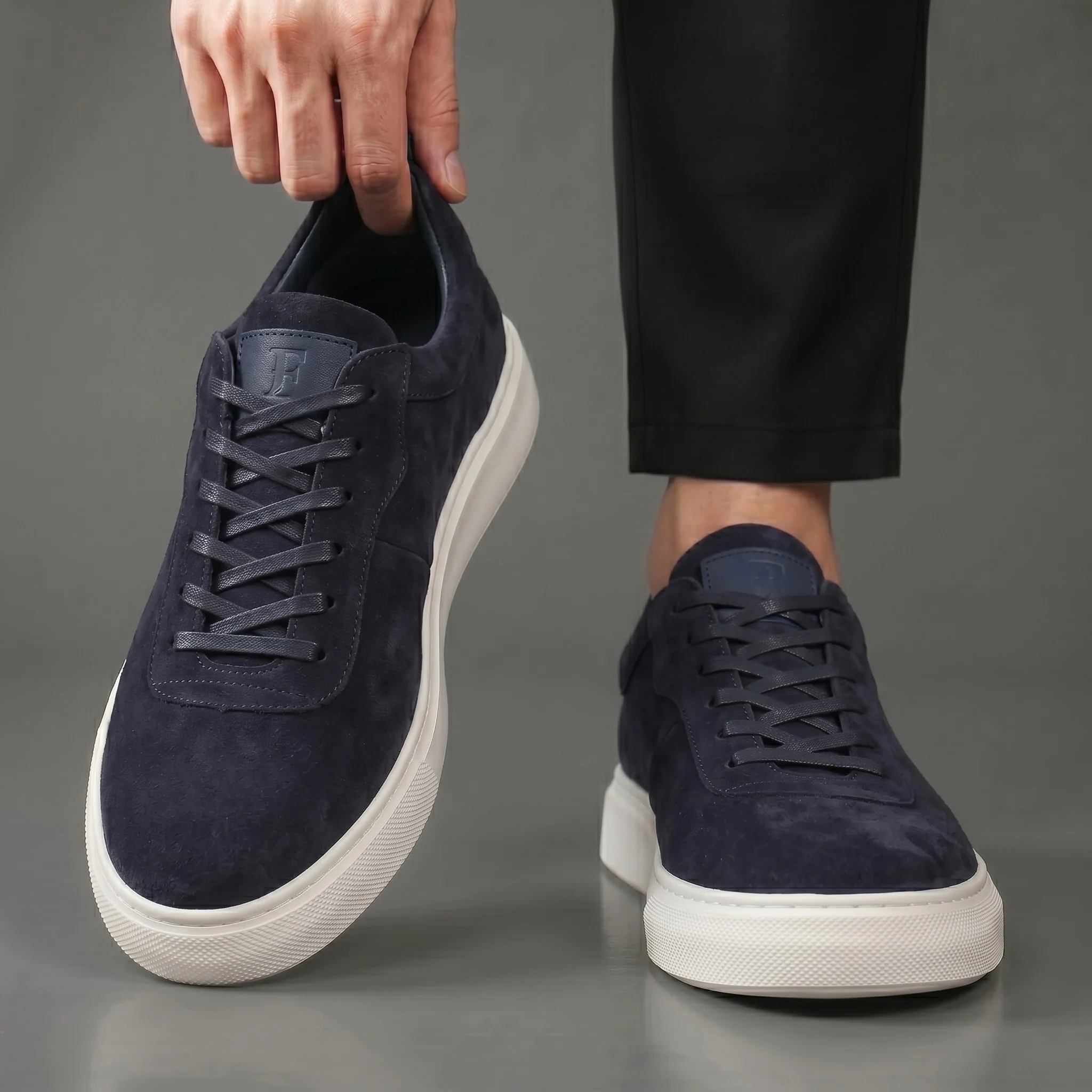 Sneakers BleuMarine en Daim - Tres Confortable - Image 5