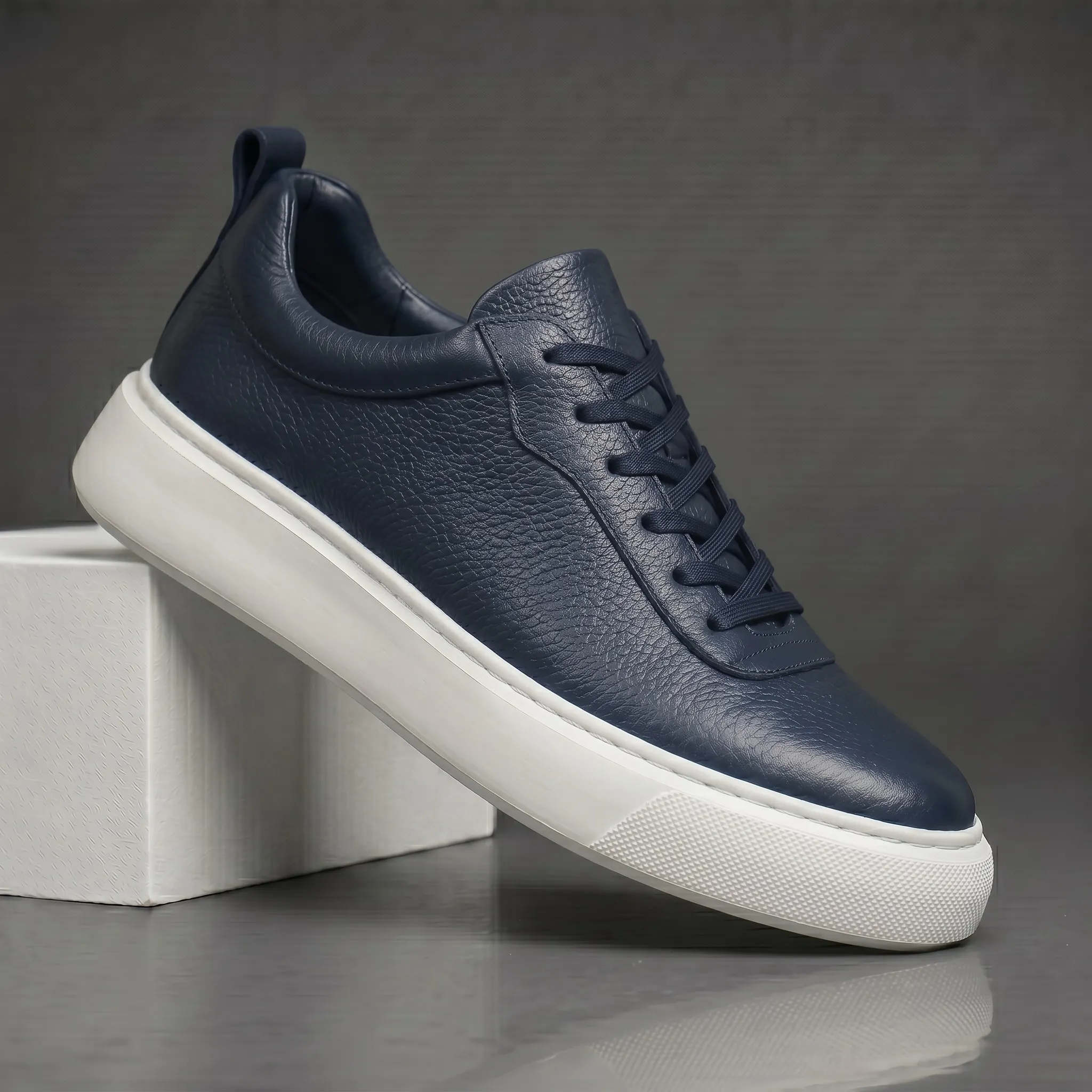 Sneakers BleuMarine en Cuir Grainé - Tres Confortable - Image 6