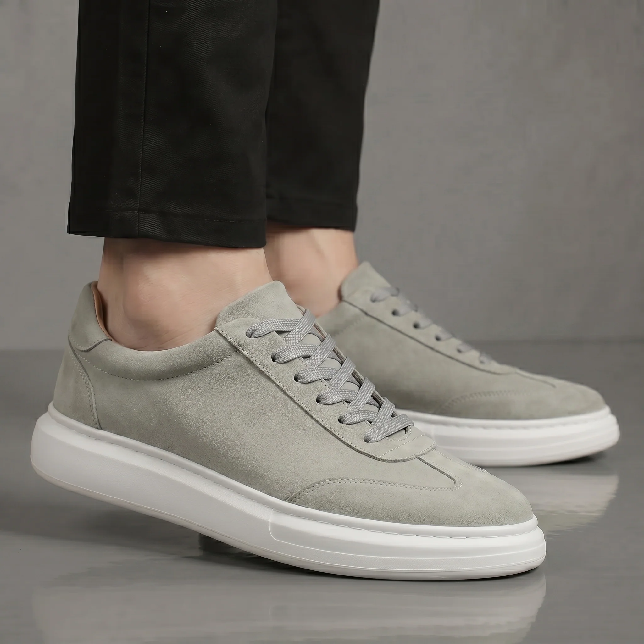 ZENTO : Sneakers Gris en Daim - Tres Confortable