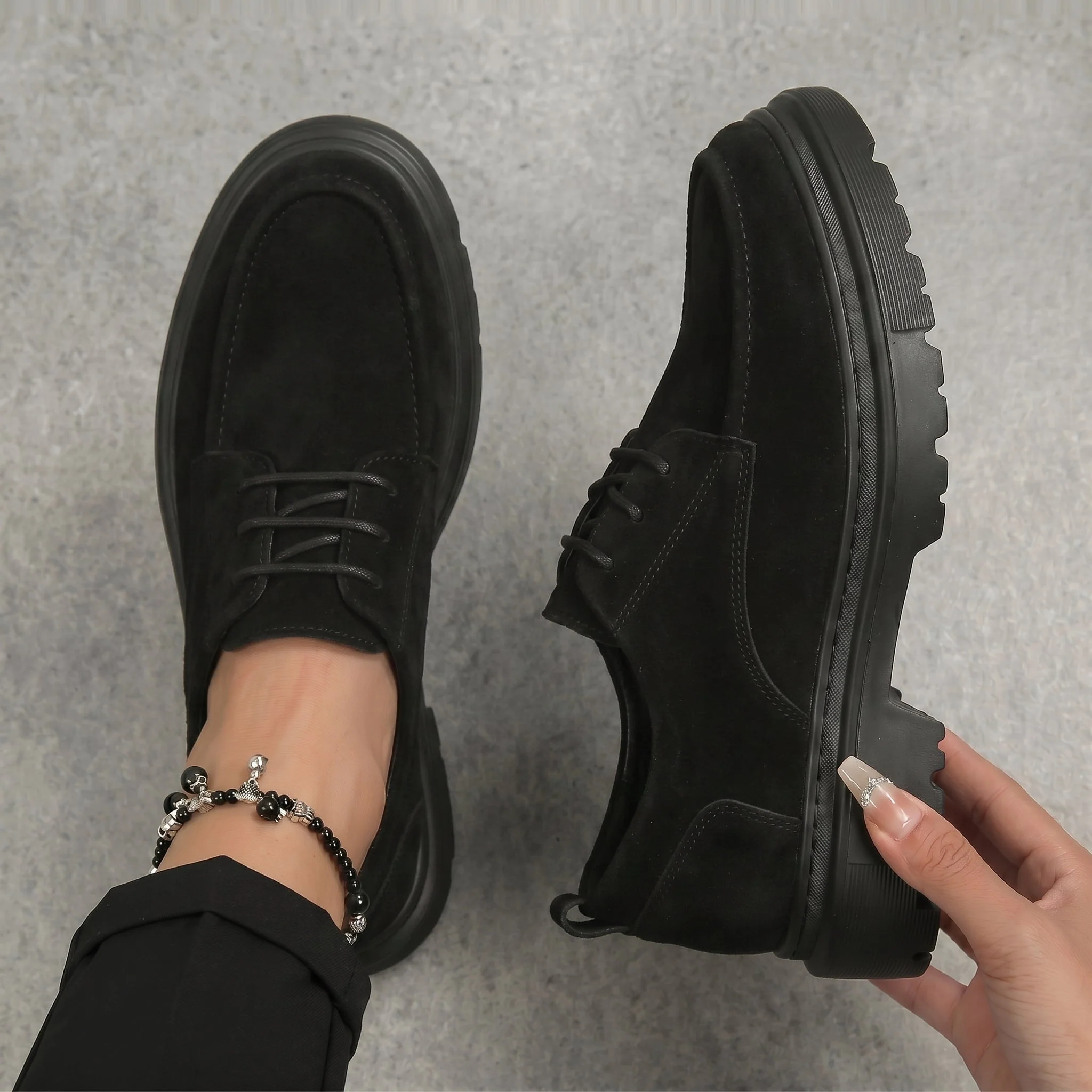 Sneakers Noir Daim Tres Confortable - Femme - Image 3