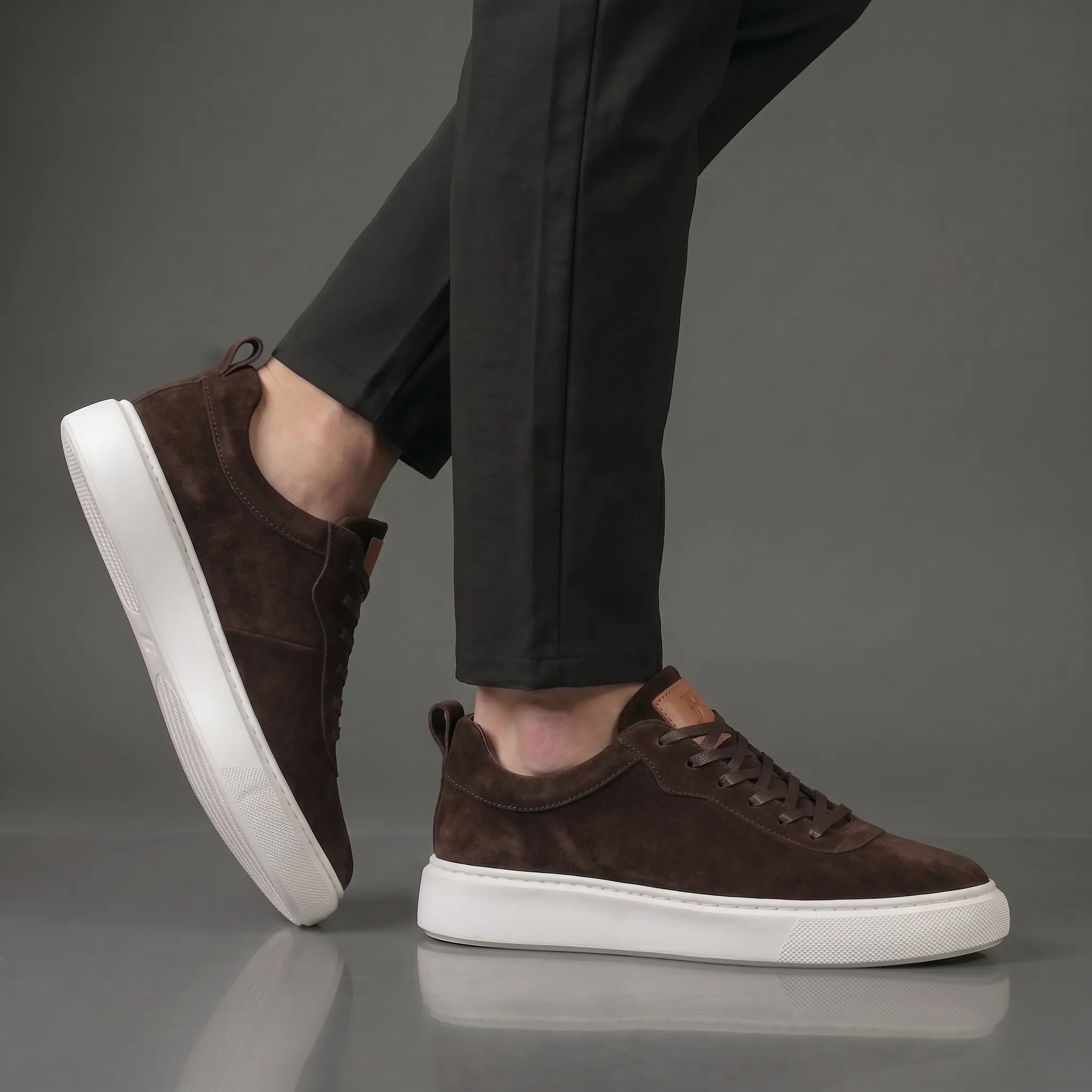 Sneakers Marron en Daim - Tres Confortable - Image 3