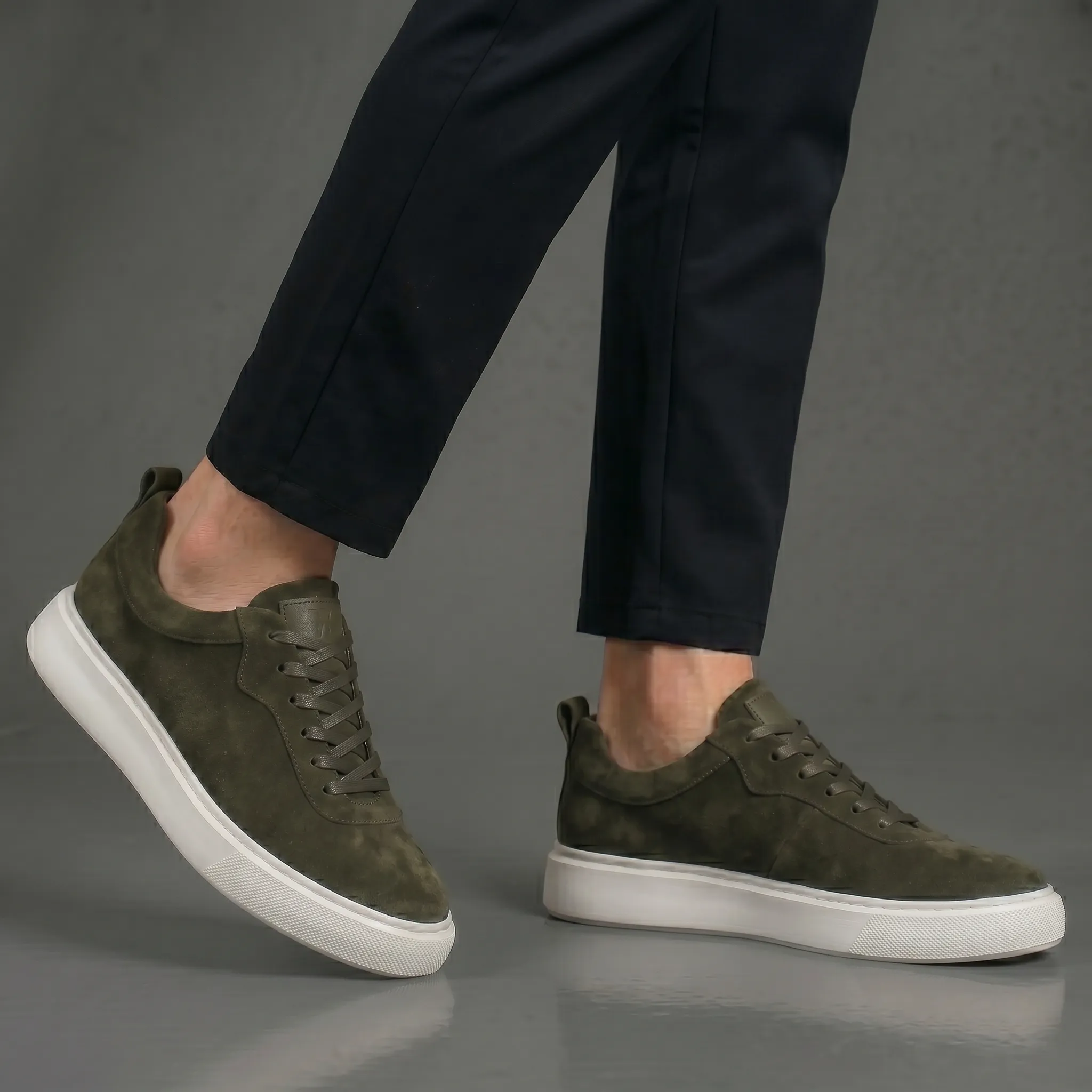 Sneakers Vert olive en Daim - Tres Confortable - Image 5